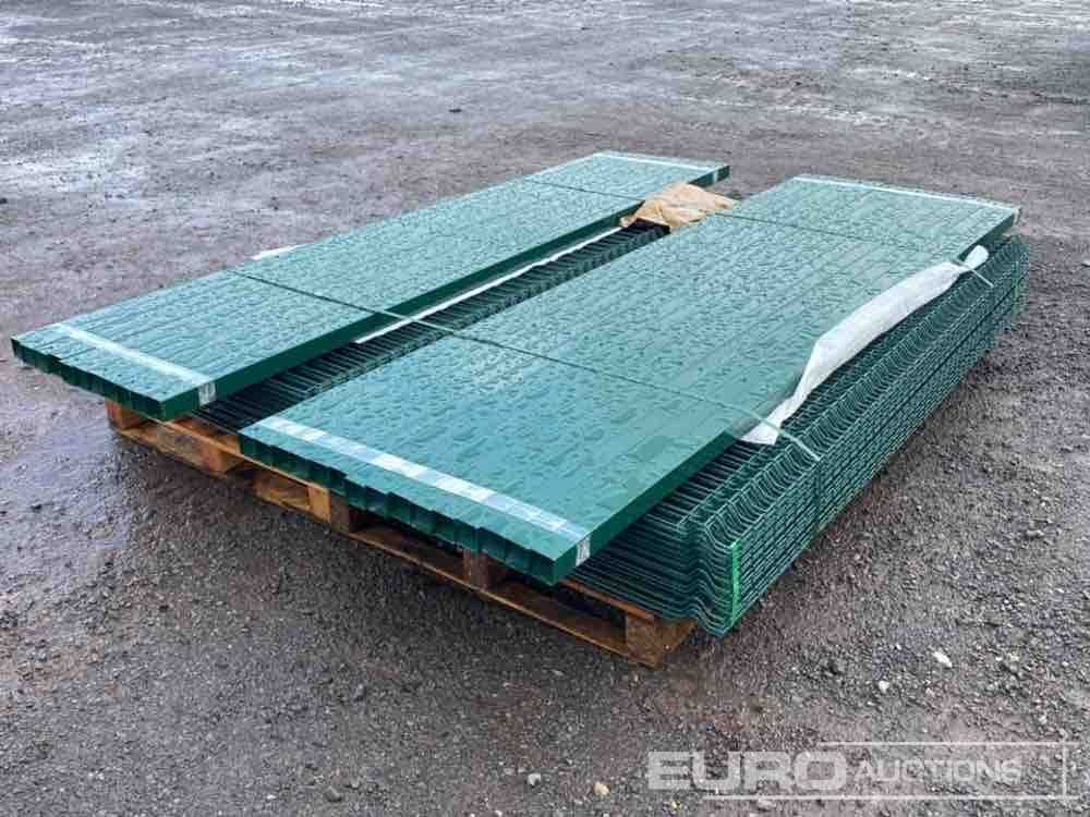 Unused Security Fencing, Green, 25 Panels 2.1m x 2,4m & 26 60mm x 60mm Posts, Fasteners and Fittings - Сельскохозяйственная техника: фото 1 Unused Security Fencing, Green, 25 Panels 2.1m x 2,4m & 26 60mm x 60mm Posts, Fasteners and Fittings - Сельскохозяйственная техника: фото 1