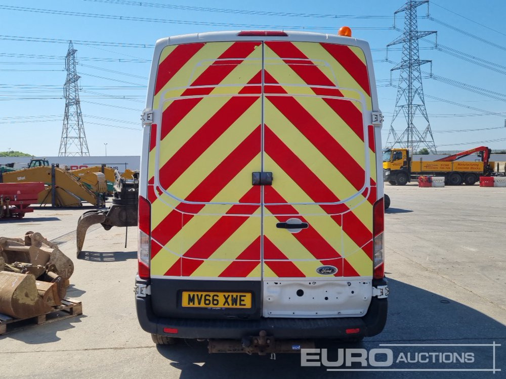 Ford Transit 350 - Строительная техника: фото 4 Ford Transit 350 - Строительная техника: фото 4
