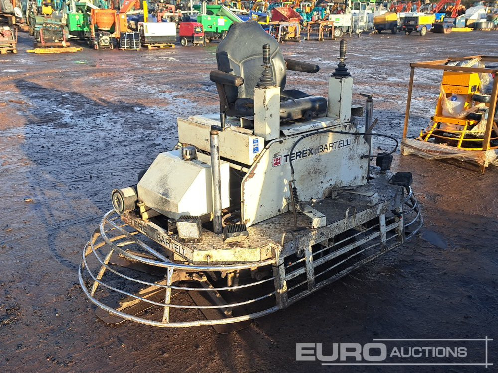 Terex Bartell TS100 Diesel Ride On Power Float, Kubota Engine - Асфальтоукладочная техника: фото 1 Terex Bartell TS100 Diesel Ride On Power Float, Kubota Engine - Асфальтоукладочная техника: фото 1