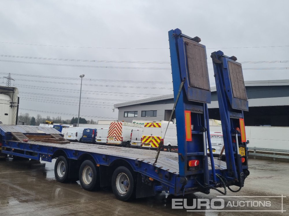 Tirsan Tri Axle Step Frame Low Loader Trailer, Neck Ramps, Out Riggers, Hydraulic Flip Toe Ramps - Низкорамный полуприцеп: фото 3 Tirsan Tri Axle Step Frame Low Loader Trailer, Neck Ramps, Out Riggers, Hydraulic Flip Toe Ramps - Низкорамный полуприцеп: фото 3