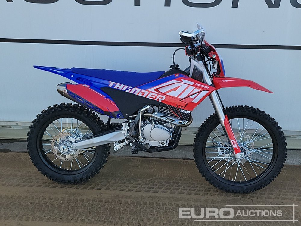 Unused 2025 Apollo Thunder 250cc Motorcross Bike, 21" Front, 18" Rear Tyres, Electric Start, Air Cooled, Hydraulic Suspension, Disc Brakes, Lighting Kit (UNASSEMBLED) - Мотоцикл: фото 5 Unused 2025 Apollo Thunder 250cc Motorcross Bike, 21" Front, 18" Rear Tyres, Electric Start, Air Cooled, Hydraulic Suspension, Disc Brakes, Lighting Kit (UNASSEMBLED) - Мотоцикл: фото 5