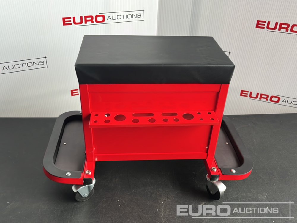 Unused Boss Wheeled Stool Tool Box, 3 Drawers, Magnetic Trays - Оборудование для гаражей/ Мастерских: фото 5 Unused Boss Wheeled Stool Tool Box, 3 Drawers, Magnetic Trays - Оборудование для гаражей/ Мастерских: фото 5