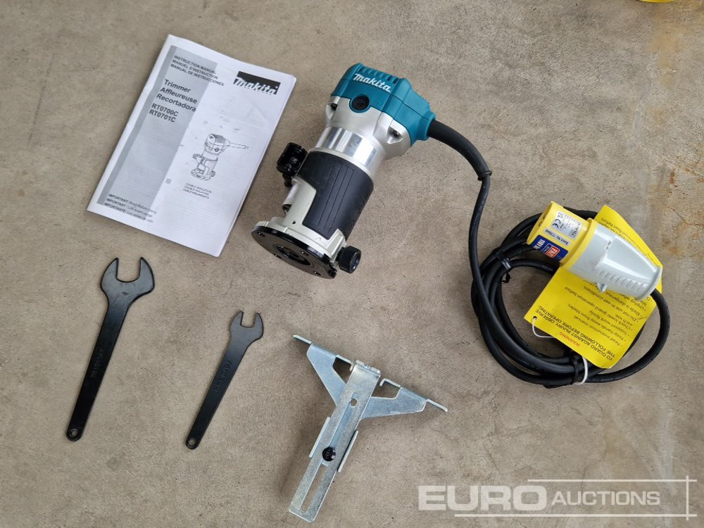 Unused Makita RT0700C 110v Router - Строительное оборудование: фото 1 Unused Makita RT0700C 110v Router - Строительное оборудование: фото 1