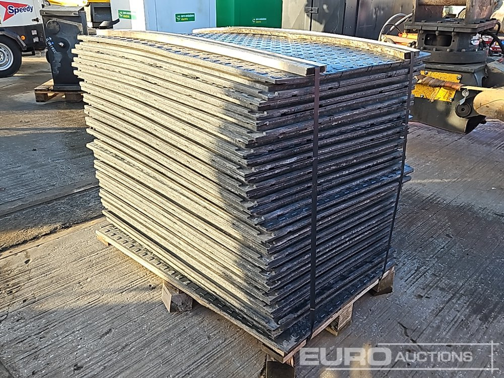 Unused Pallet of PVC Ground Mats - Строительное оборудование: фото 5 Unused Pallet of PVC Ground Mats - Строительное оборудование: фото 5