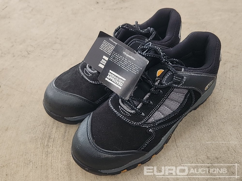 Оборудование для гаражей/ Мастерских Unused V12 V-Sport Size 10 Safety Trainers: фото 13