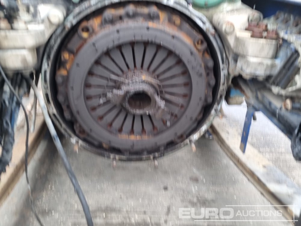 Двигатель Volvo 6 Cylinder Engine: фото 9