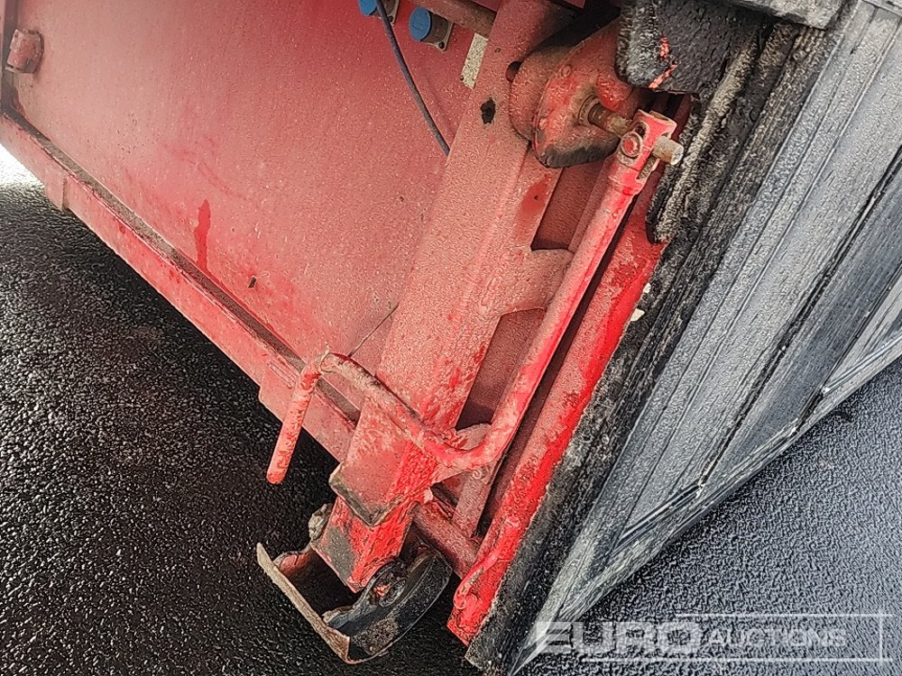 Полуприцеп-фургон Wilson Tri Axle Double Deck Motor Sport Stepframe Trailer, Kitchen, Shower, Bedrooms, Garage: фото 16