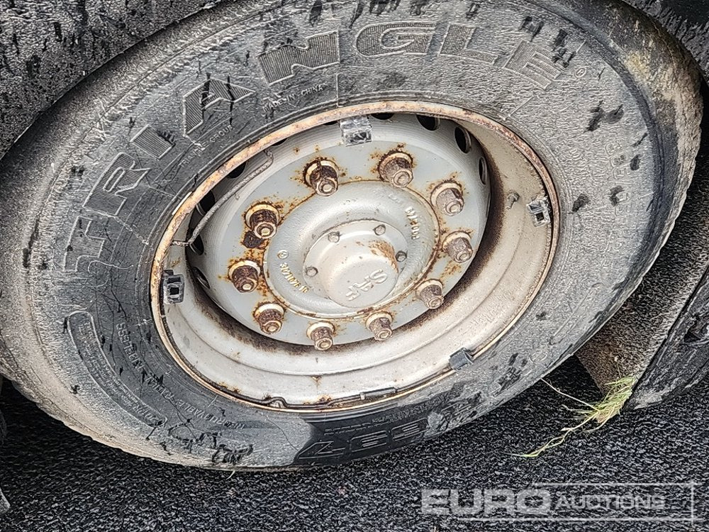 Полуприцеп-фургон Wilson Tri Axle Double Deck Motor Sport Stepframe Trailer, Kitchen, Shower, Bedrooms, Garage: фото 9