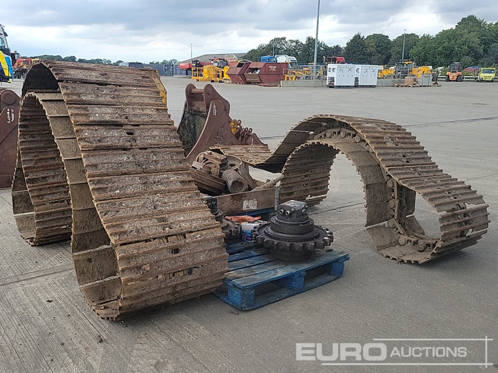 700mm Steel Track Group (2 of), Final Drive (2 of), Idler (2 of), Track Rollers (16 of) - Запчасти: фото 1 700mm Steel Track Group (2 of), Final Drive (2 of), Idler (2 of), Track Rollers (16 of) - Запчасти: фото 1