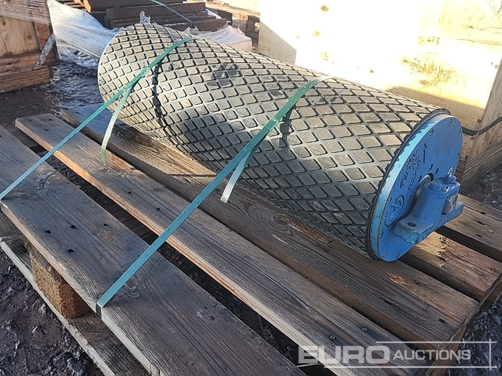 Internal Drive Drum, Mounts - Запчасти для Строительной техники: фото 1 Internal Drive Drum, Mounts - Запчасти для Строительной техники: фото 1