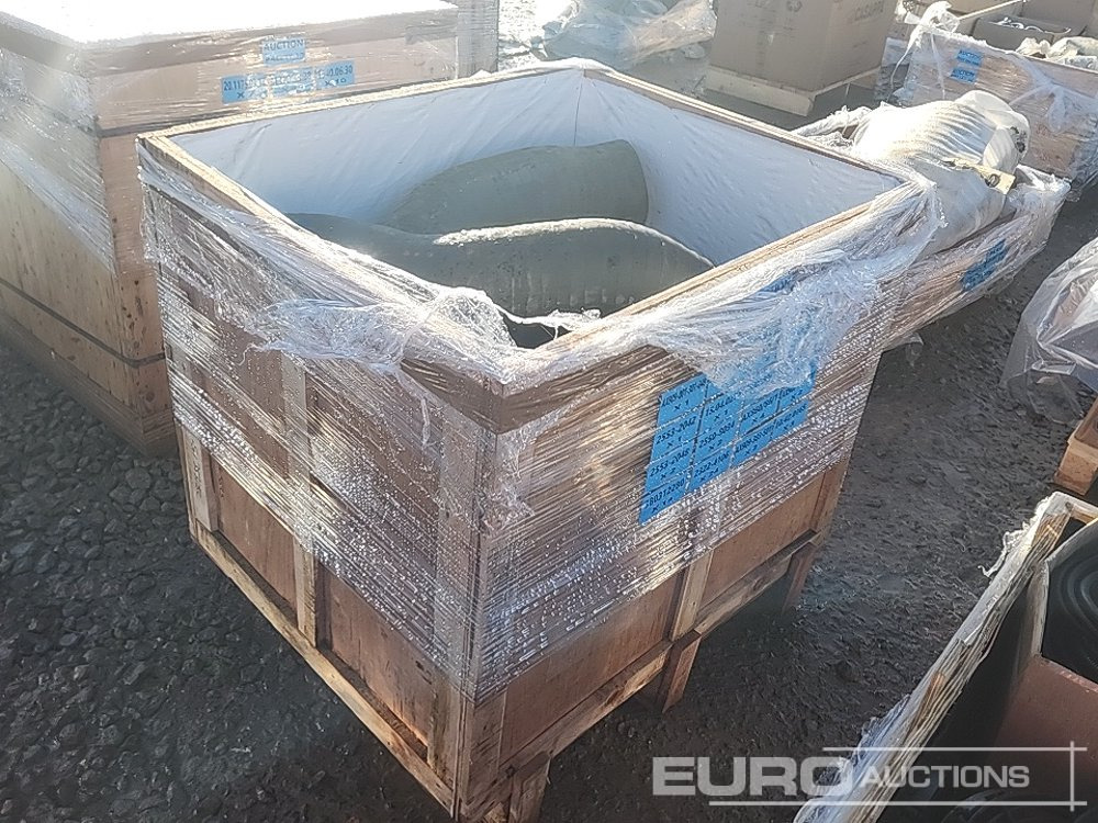 Various Pins, Collars, Valve Blocks, Belts to suit Terex 1300MXT & XV350 Crushers - Запчасти для Строительной техники: фото 2 Various Pins, Collars, Valve Blocks, Belts to suit Terex 1300MXT & XV350 Crushers - Запчасти для Строительной техники: фото 2