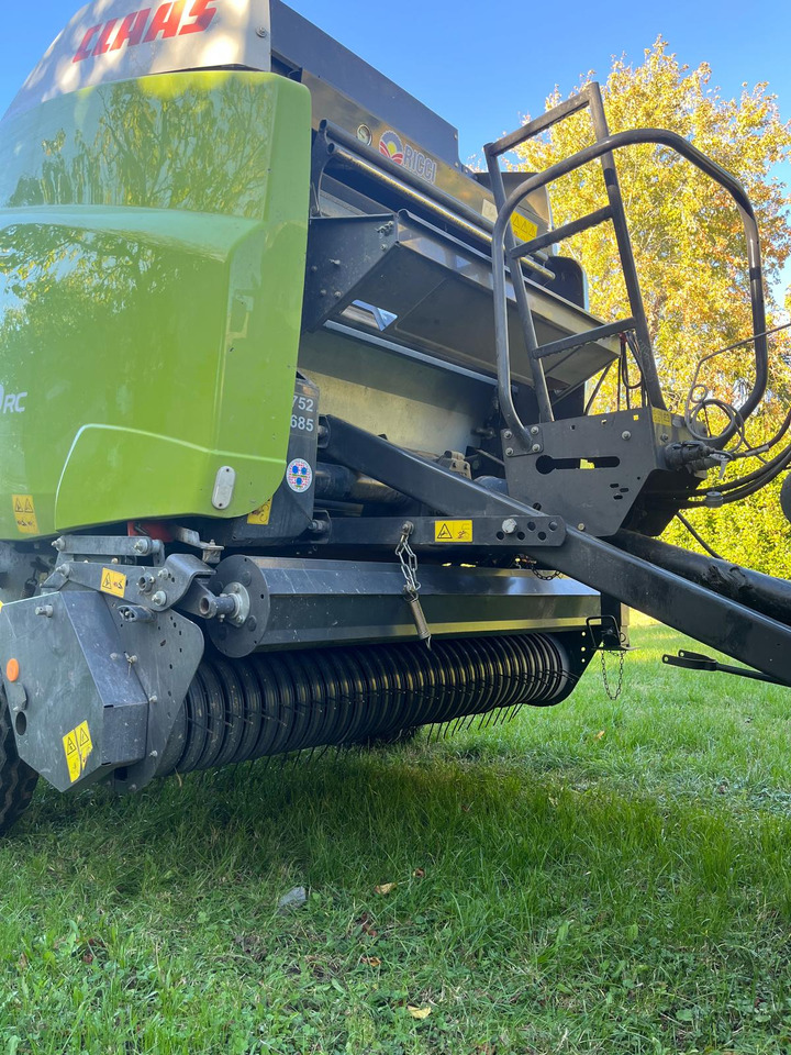 Rotopressa usata Claas VARIANT 380 RC - Пресс-подборщик рулонный: фото 4 Rotopressa usata Claas VARIANT 380 RC - Пресс-подборщик рулонный: фото 4
