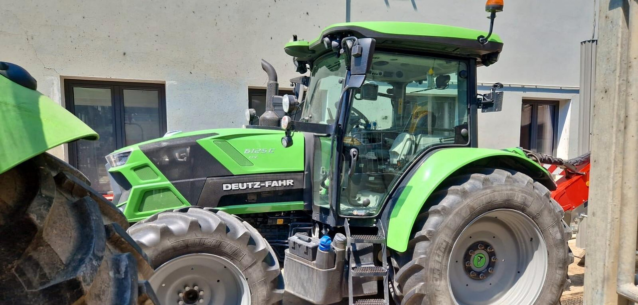 Trattore usato Deutz-Fahr 6125 C TTV - Трактор: фото 1 Trattore usato Deutz-Fahr 6125 C TTV - Трактор: фото 1