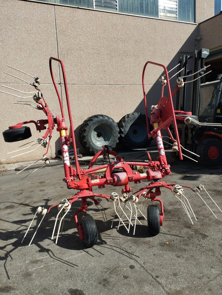 Voltafieno usato Sip 400 idraulico - Сеноворошилка: фото 2 Voltafieno usato Sip 400 idraulico - Сеноворошилка: фото 2