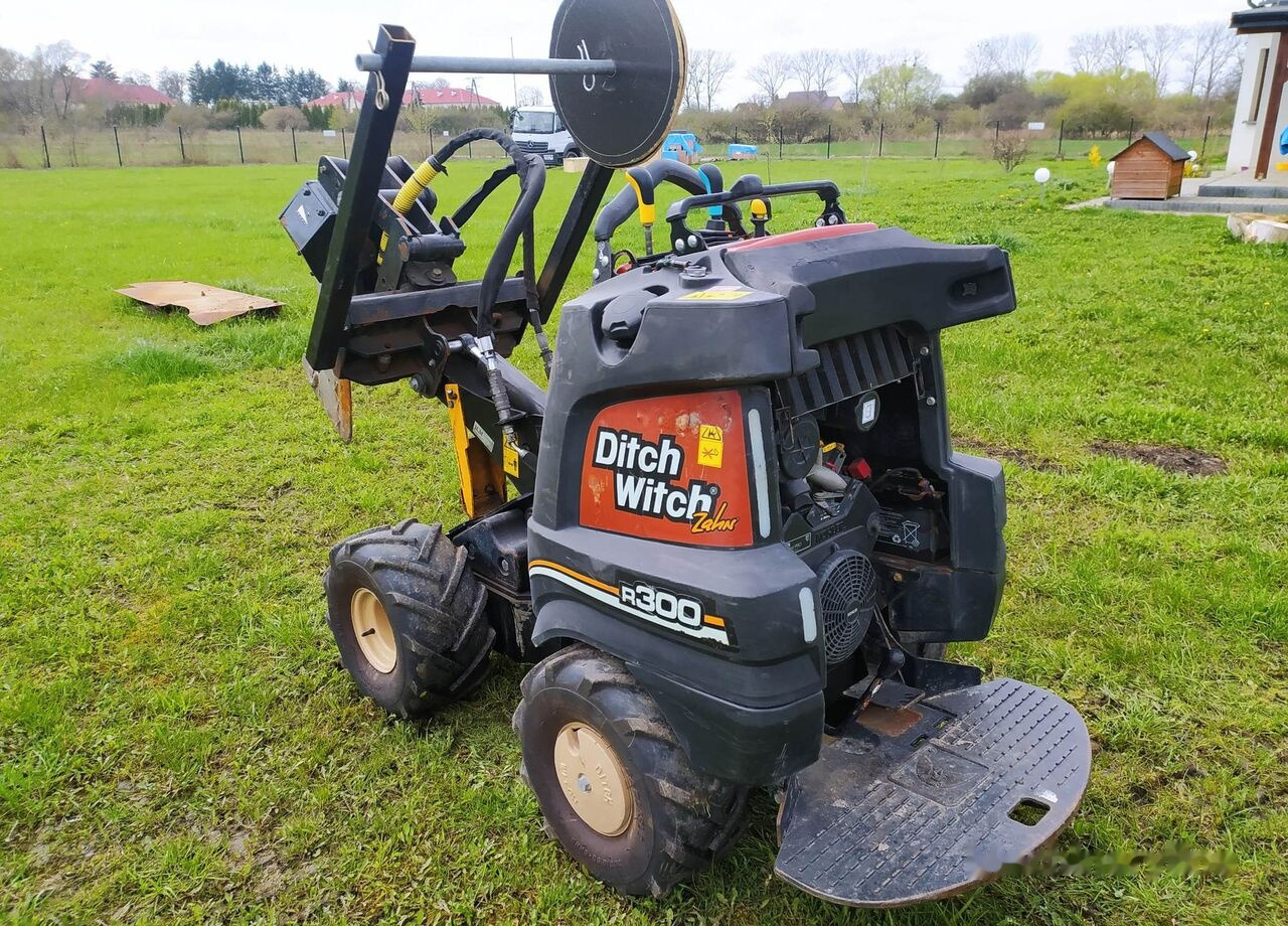 Ditch-Witch Zahn R300 - Траншеекопатель: фото 2 Ditch-Witch Zahn R300 - Траншеекопатель: фото 2