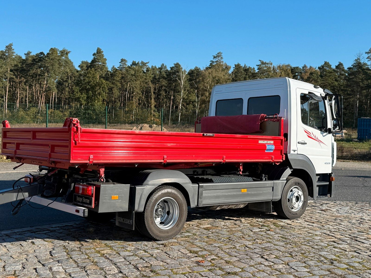 Mercedes-Benz Atego 1023 + Anhänger Dreiseitenkipper - Самосвал: фото 5 Mercedes-Benz Atego 1023 + Anhänger Dreiseitenkipper - Самосвал: фото 5