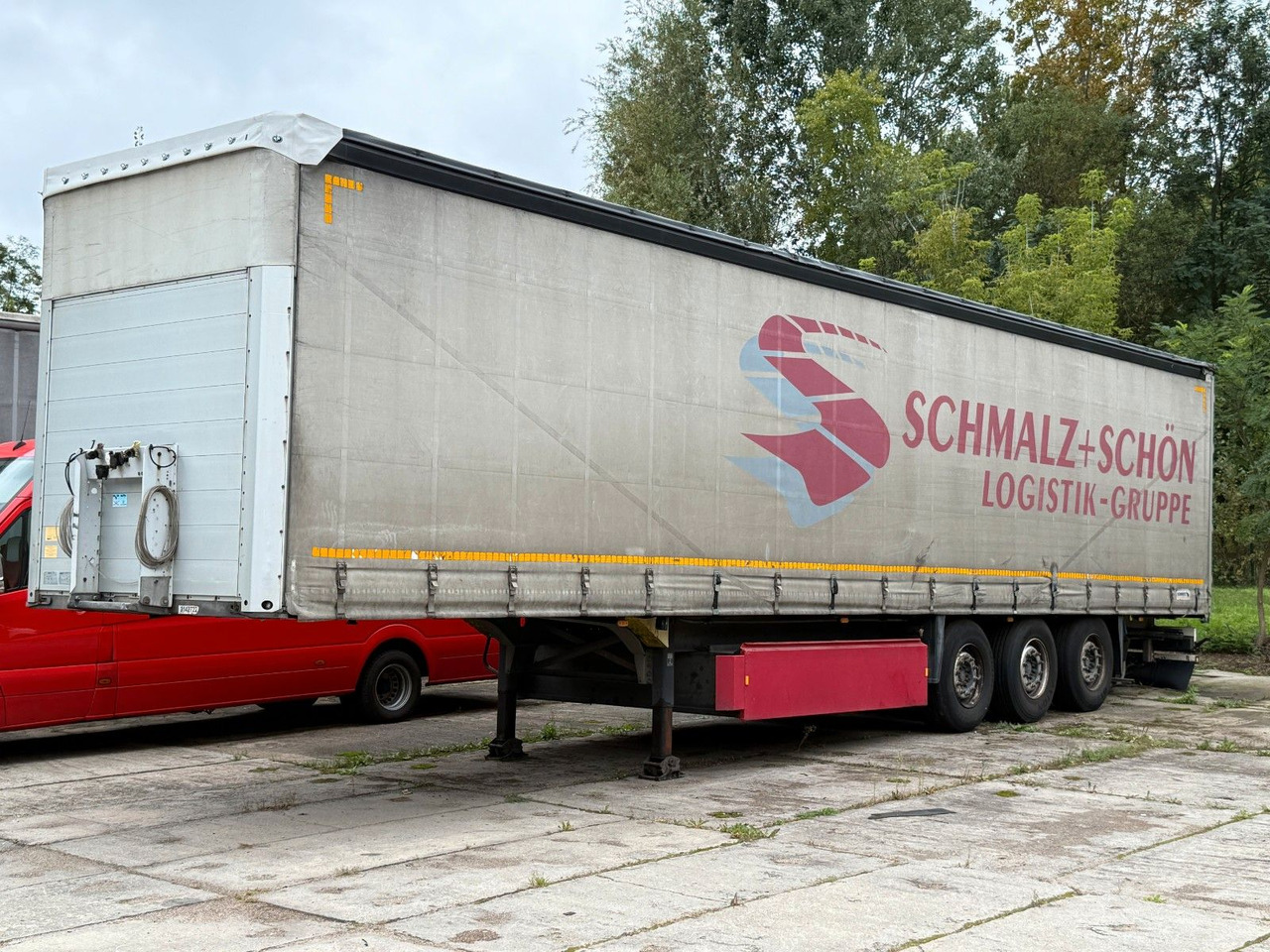 Schmitz Cargobull Standart Seitenplane/Liftachse/Palettenkasten - Тентованный полуприцеп: фото 1 Schmitz Cargobull Standart Seitenplane/Liftachse/Palettenkasten - Тентованный полуприцеп: фото 1
