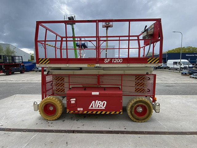 AIRO SF1200, Schaarhoogwerker, 14 meter - Ножничный подъемник: фото 5 AIRO SF1200, Schaarhoogwerker, 14 meter - Ножничный подъемник: фото 5