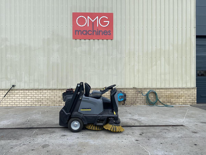 Kärcher KM 105/110 R Bp, Veegmachine, hoogkieper - Подметально-уборочная машина: фото 1 Kärcher KM 105/110 R Bp, Veegmachine, hoogkieper - Подметально-уборочная машина: фото 1