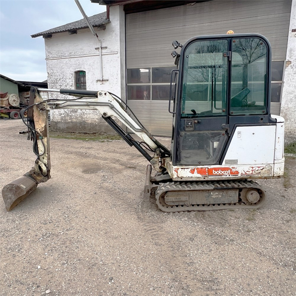 Bobcat 320 - Мини-экскаватор: фото 4 Bobcat 320 - Мини-экскаватор: фото 4