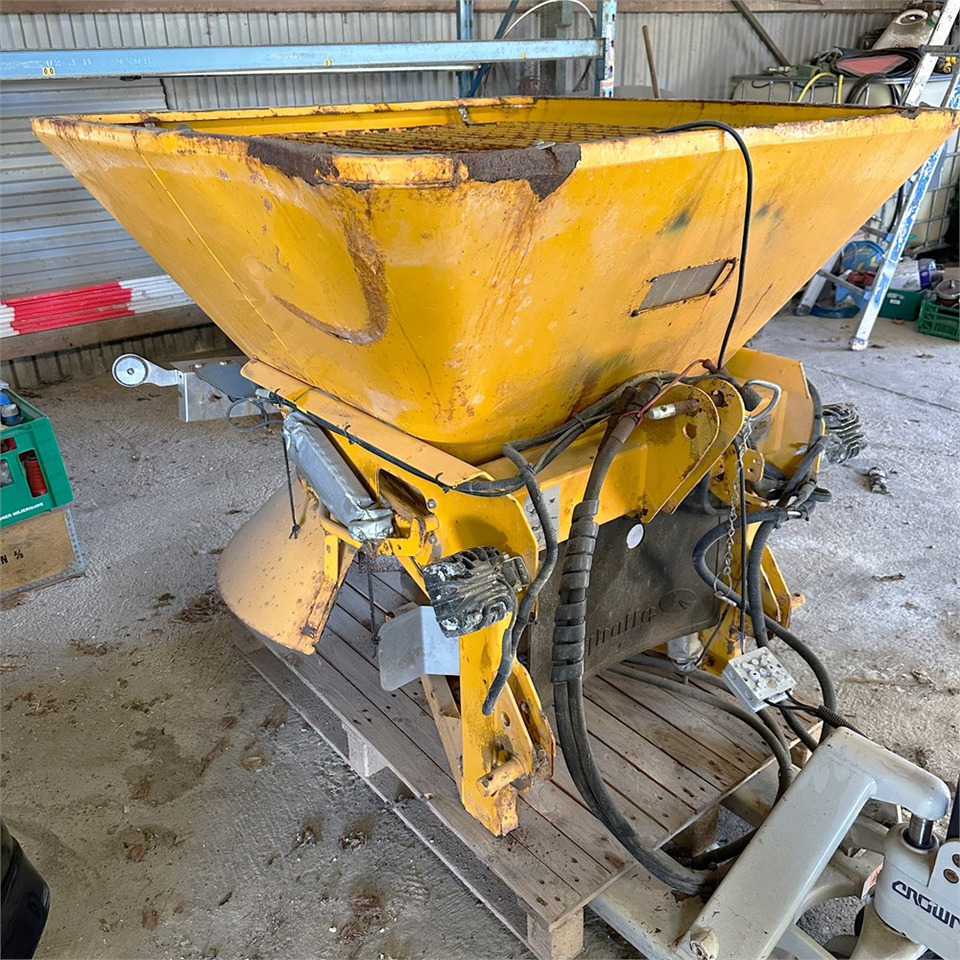 Bogballe S3 - Разбрасыватель песка/ Соли: фото 3 Bogballe S3 - Разбрасыватель песка/ Соли: фото 3