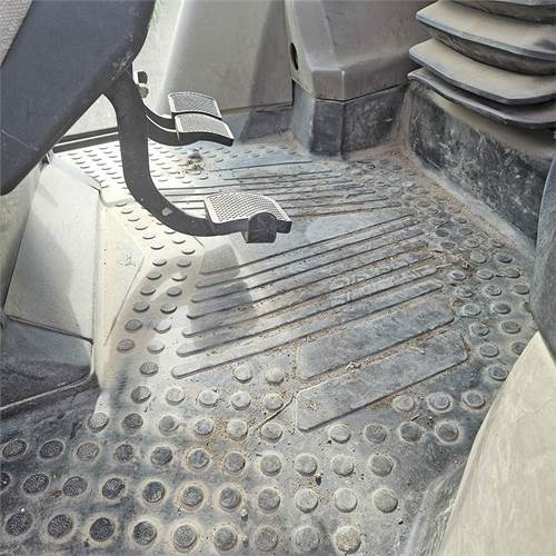 Трактор CASE IH CVX 150: фото 17
