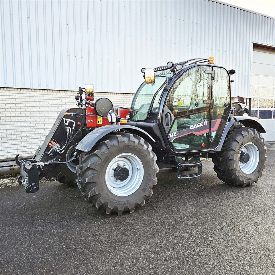 Case Farmlift 742 - Телескопический погрузчик: фото 1 Case Farmlift 742 - Телескопический погрузчик: фото 1