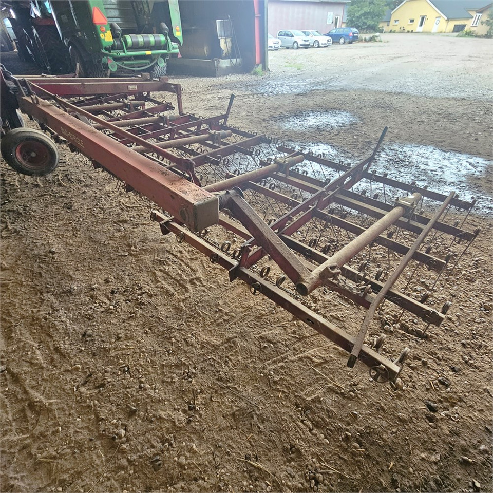 Doublet-Record Øko-Strigle 6 m. - Борона пружинная: фото 4 Doublet-Record Øko-Strigle 6 m. - Борона пружинная: фото 4