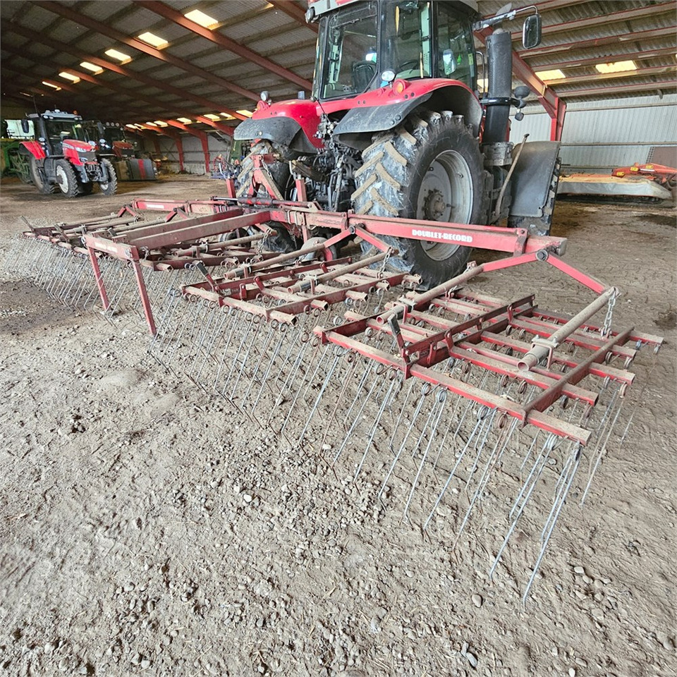 Doublet-Record Øko-Strigle 6 m. - Борона пружинная: фото 1 Doublet-Record Øko-Strigle 6 m. - Борона пружинная: фото 1