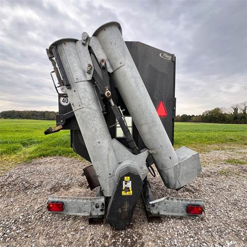 Fliegl ULS 400/500 - Инвентарь для животноводства: фото 4 Fliegl ULS 400/500 - Инвентарь для животноводства: фото 4