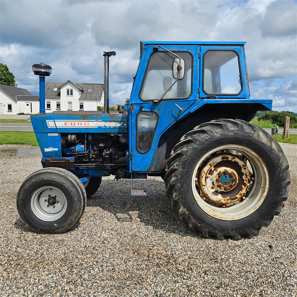 Ford 7000 - Трактор: фото 2 Ford 7000 - Трактор: фото 2