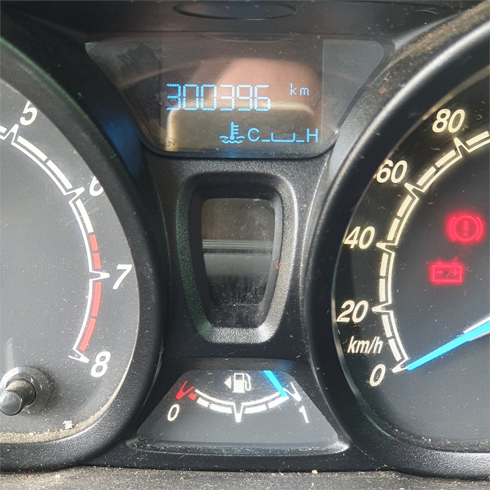 Легковой фургон Ford Transit Courier: фото 10