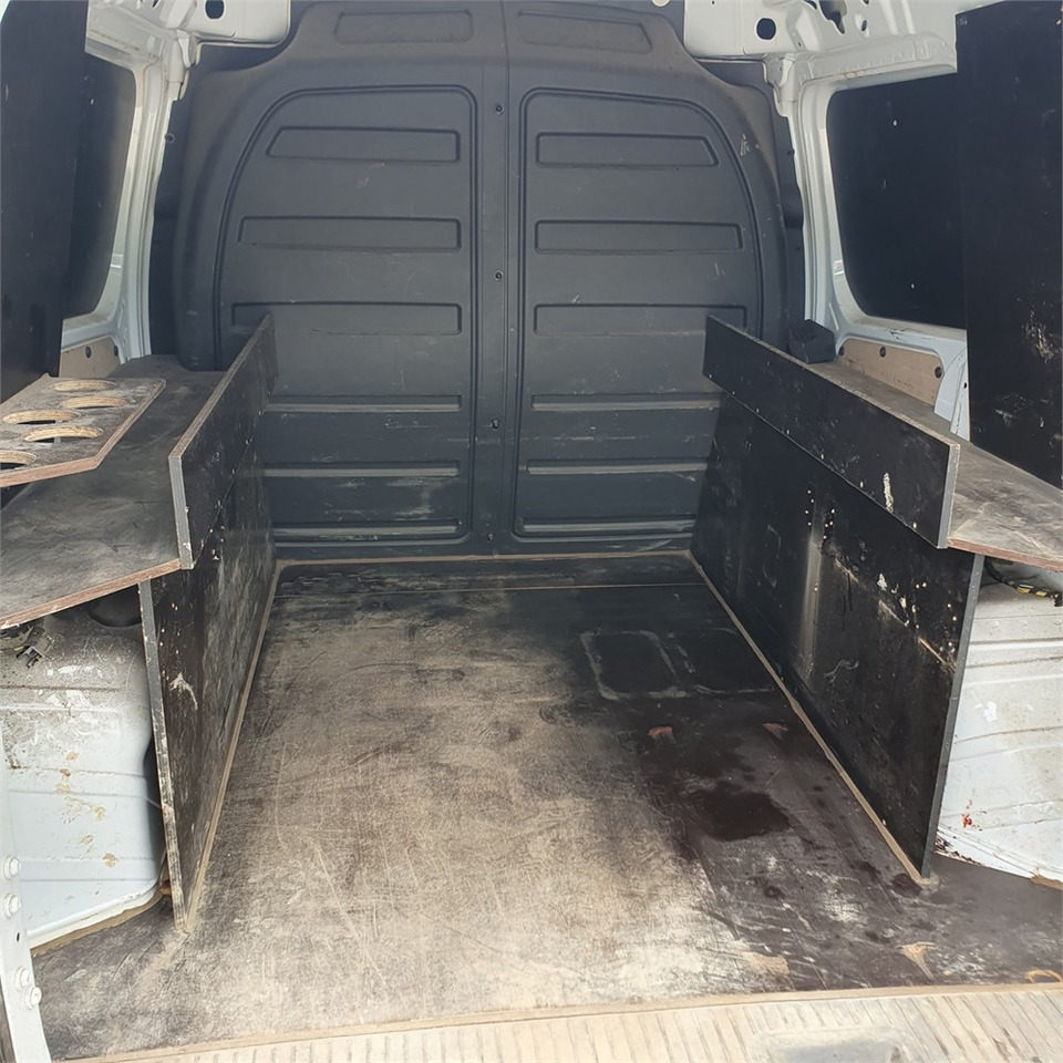 Легковой фургон Ford Transit Courier: фото 11