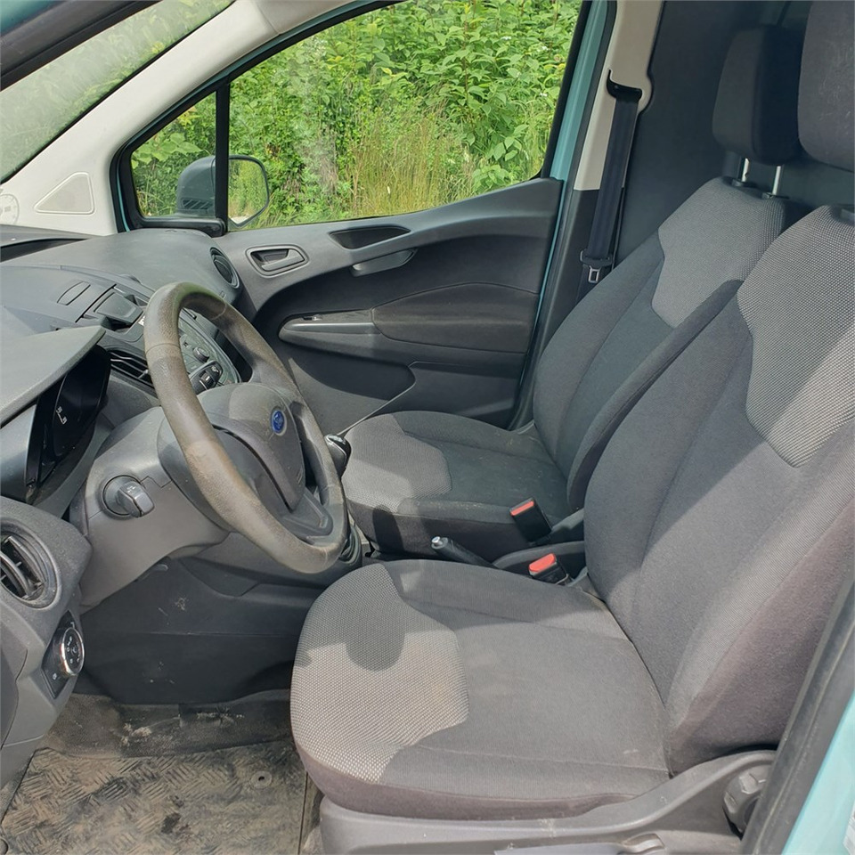 Легковой фургон Ford Transit Courier: фото 6