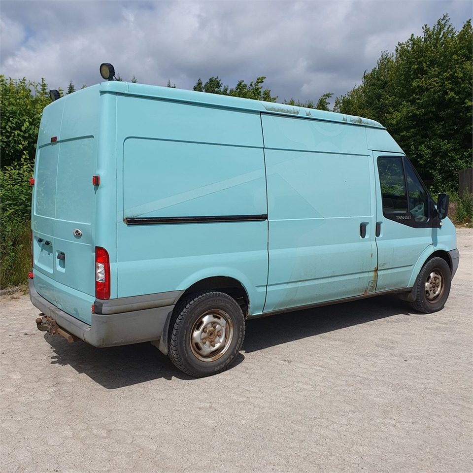 Ford Transit Van 2,4 Tdci 350m Rwd - Цельнометаллический фургон: фото 5 Ford Transit Van 2,4 Tdci 350m Rwd - Цельнометаллический фургон: фото 5