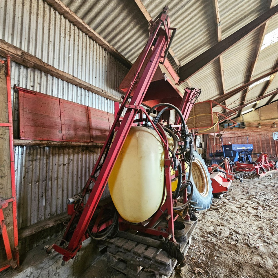 Hardi LXY 800 - Опрыскиватель: фото 5 Hardi LXY 800 - Опрыскиватель: фото 5