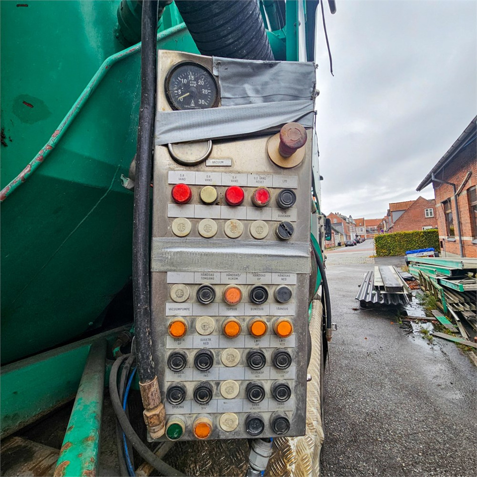 Ассенизатор Hvidtved Larsen CM120: фото 23