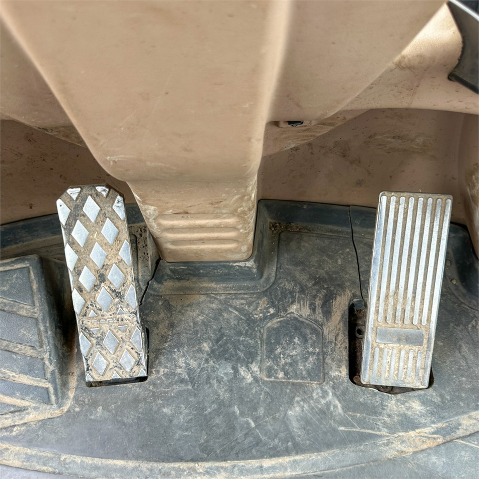 Экскаватор-погрузчик Hydrema 906 D: фото 31