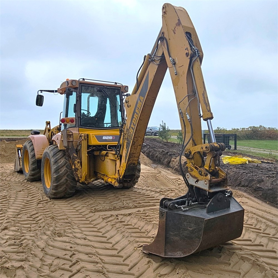 Экскаватор-погрузчик Hydrema 926 D: фото 6