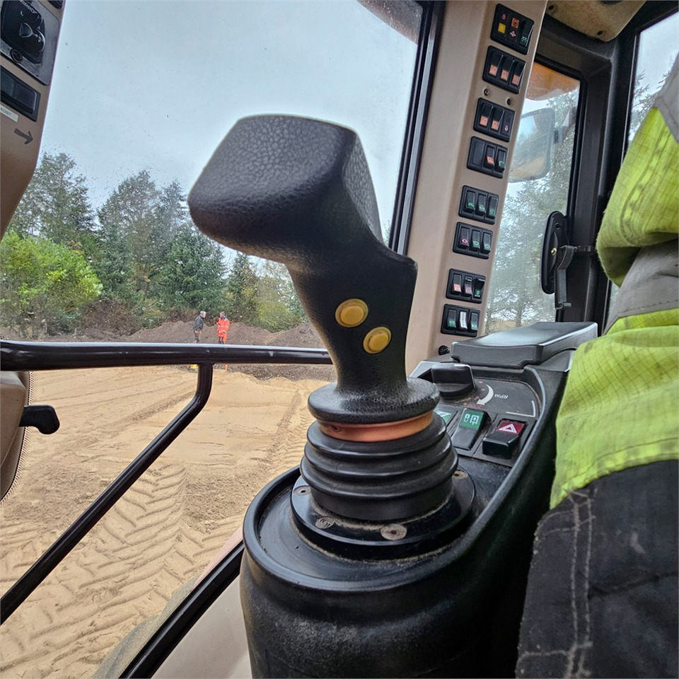 Экскаватор-погрузчик Hydrema 926 D: фото 14