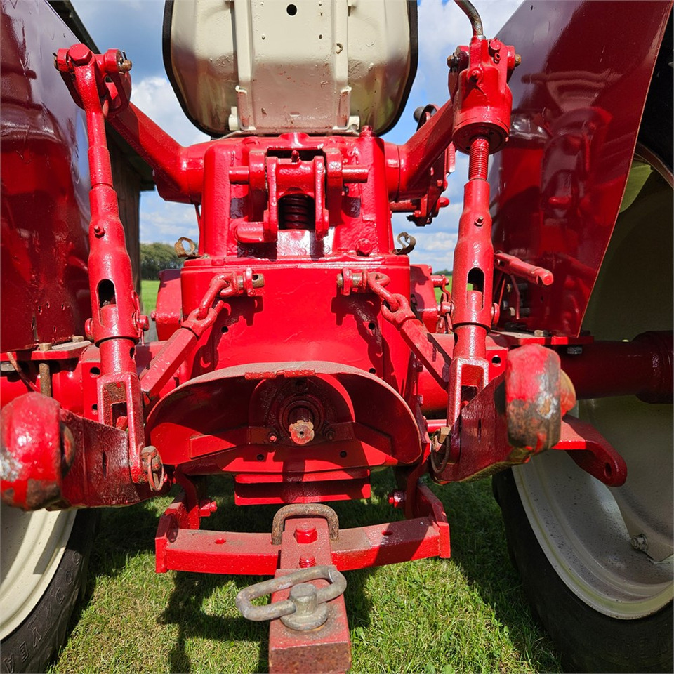 Трактор IH 444: фото 21