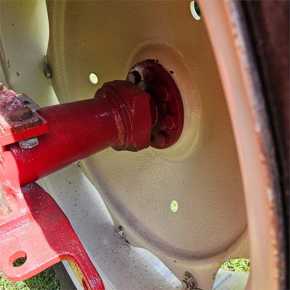 Трактор IH 444: фото 32