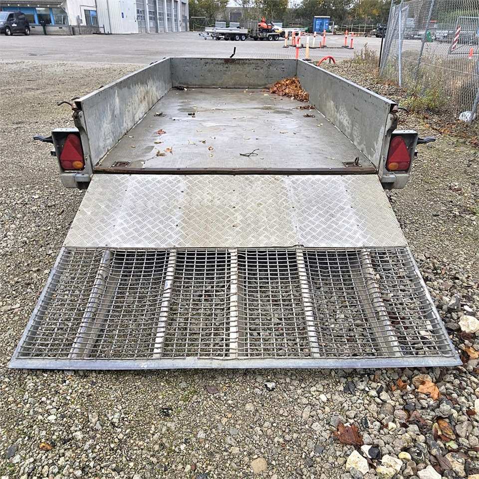 Ifor Williams GP126H - Прицеп для легкового автомобиля: фото 3 Ifor Williams GP126H - Прицеп для легкового автомобиля: фото 3