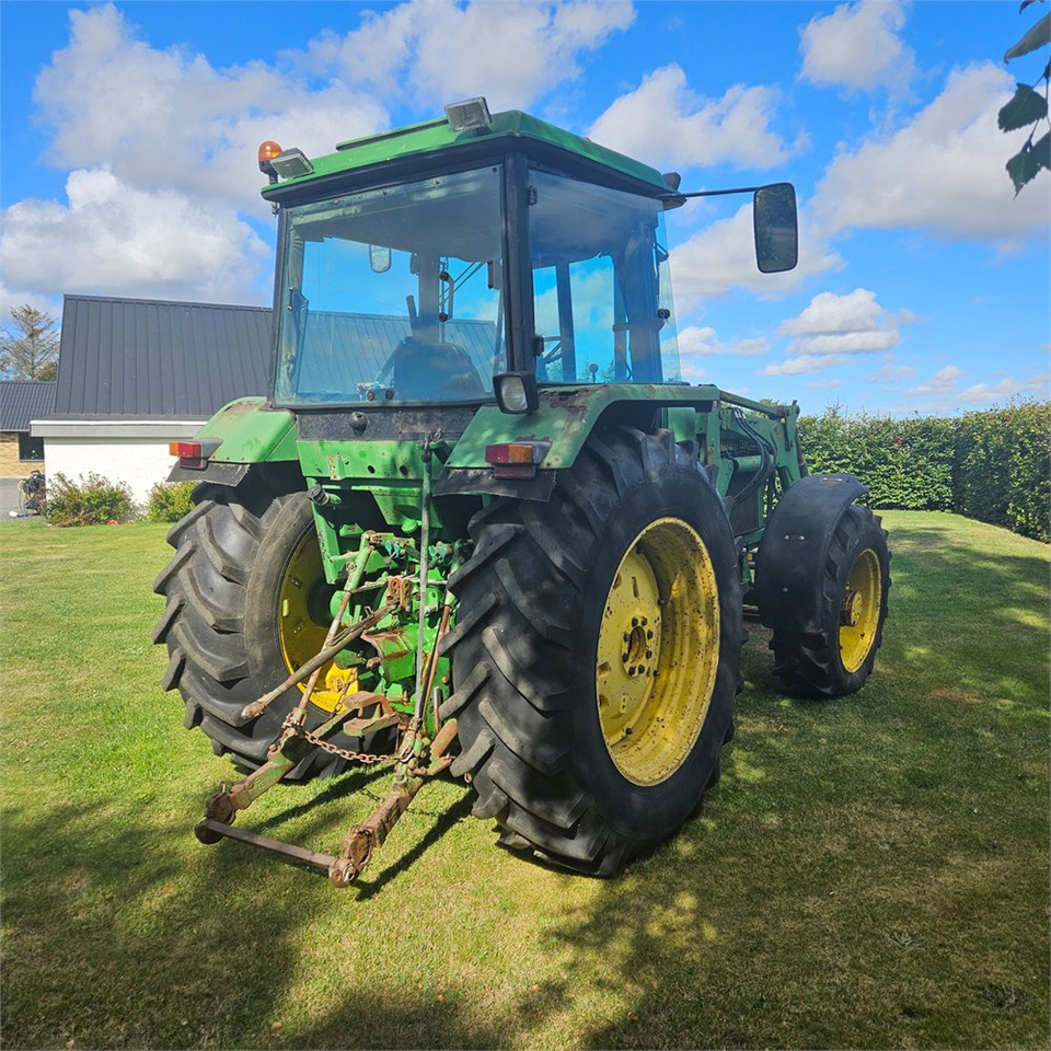 John Deere 3140 - Трактор: фото 4 John Deere 3140 - Трактор: фото 4