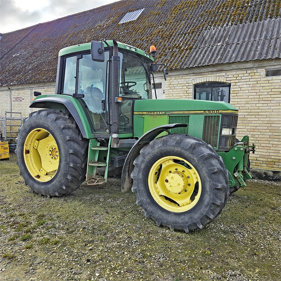 John Deere 6900 - Трактор: фото 1 John Deere 6900 - Трактор: фото 1