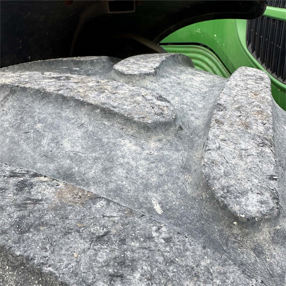 Трактор John Deere 7530: фото 47