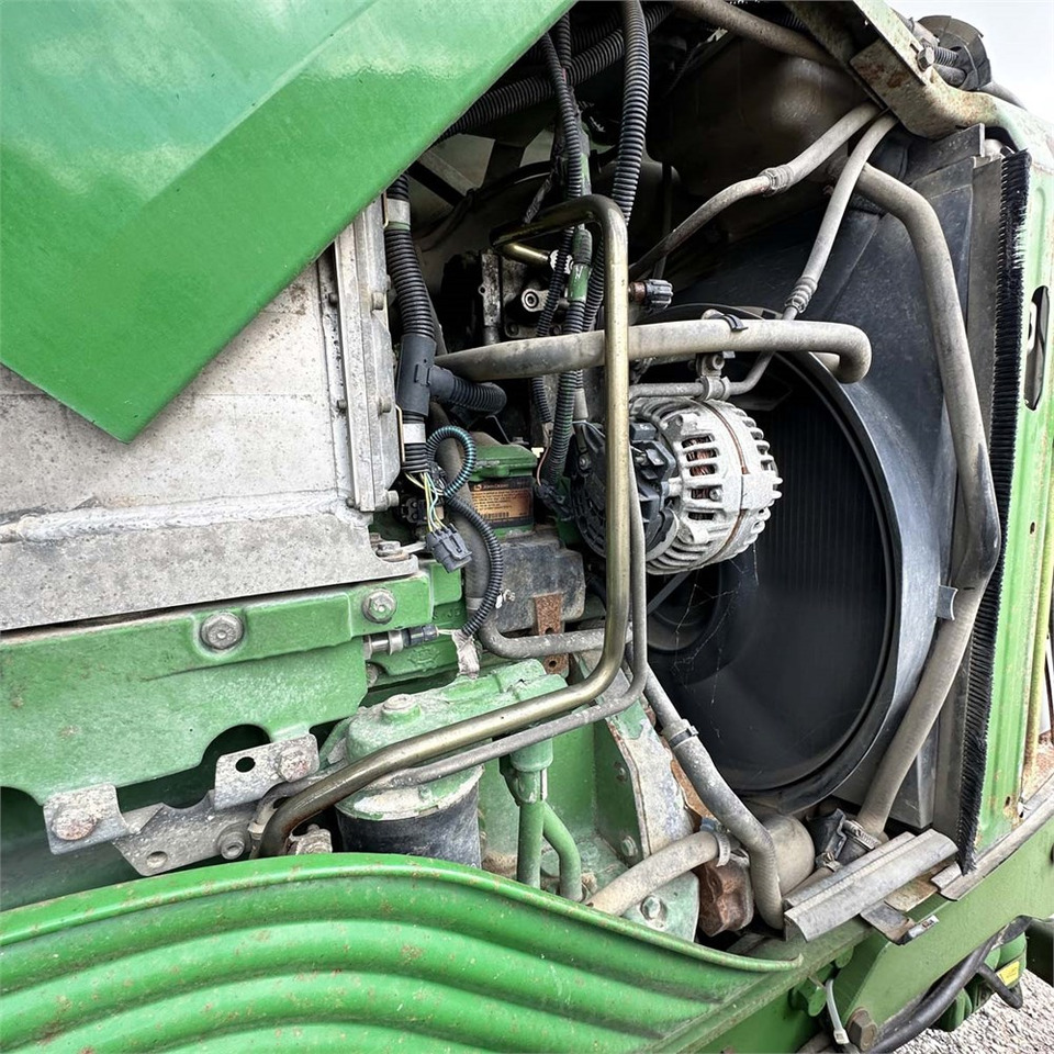 Трактор John Deere 7530: фото 21