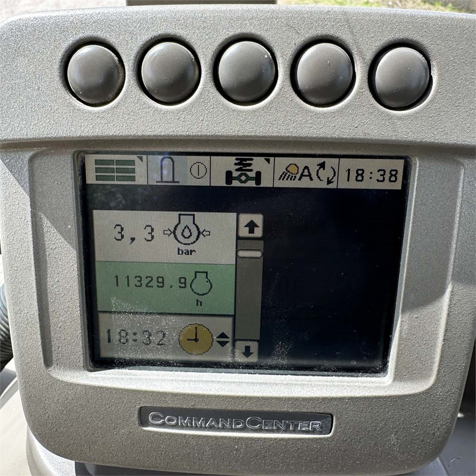 Трактор John Deere 7530: фото 13