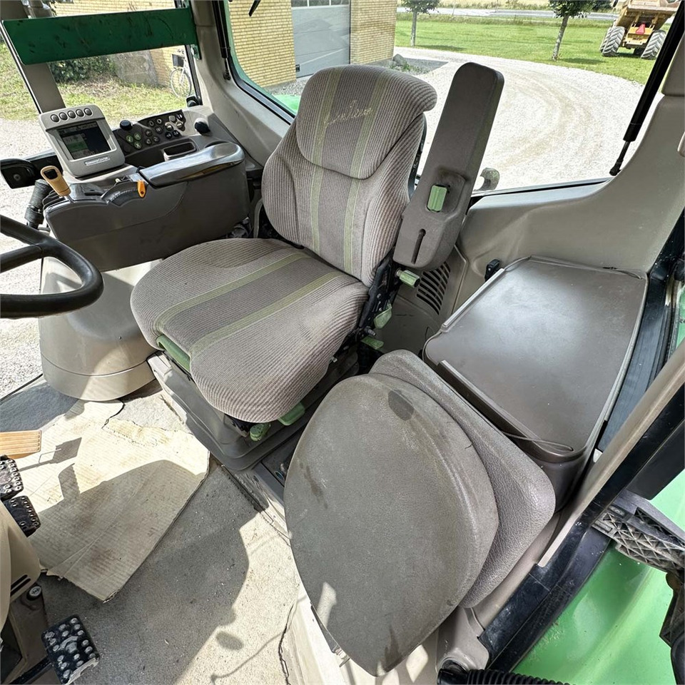 Трактор John Deere 7530: фото 11