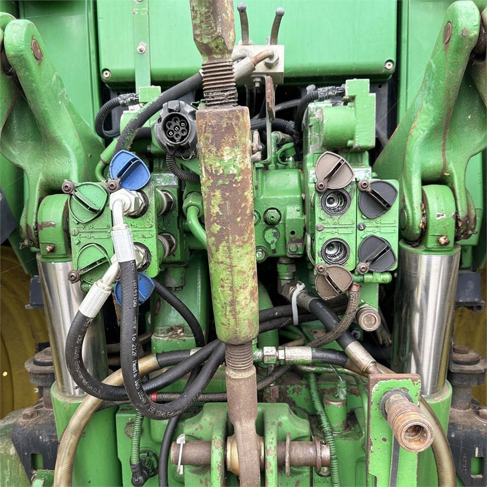 Трактор John Deere 7530: фото 28